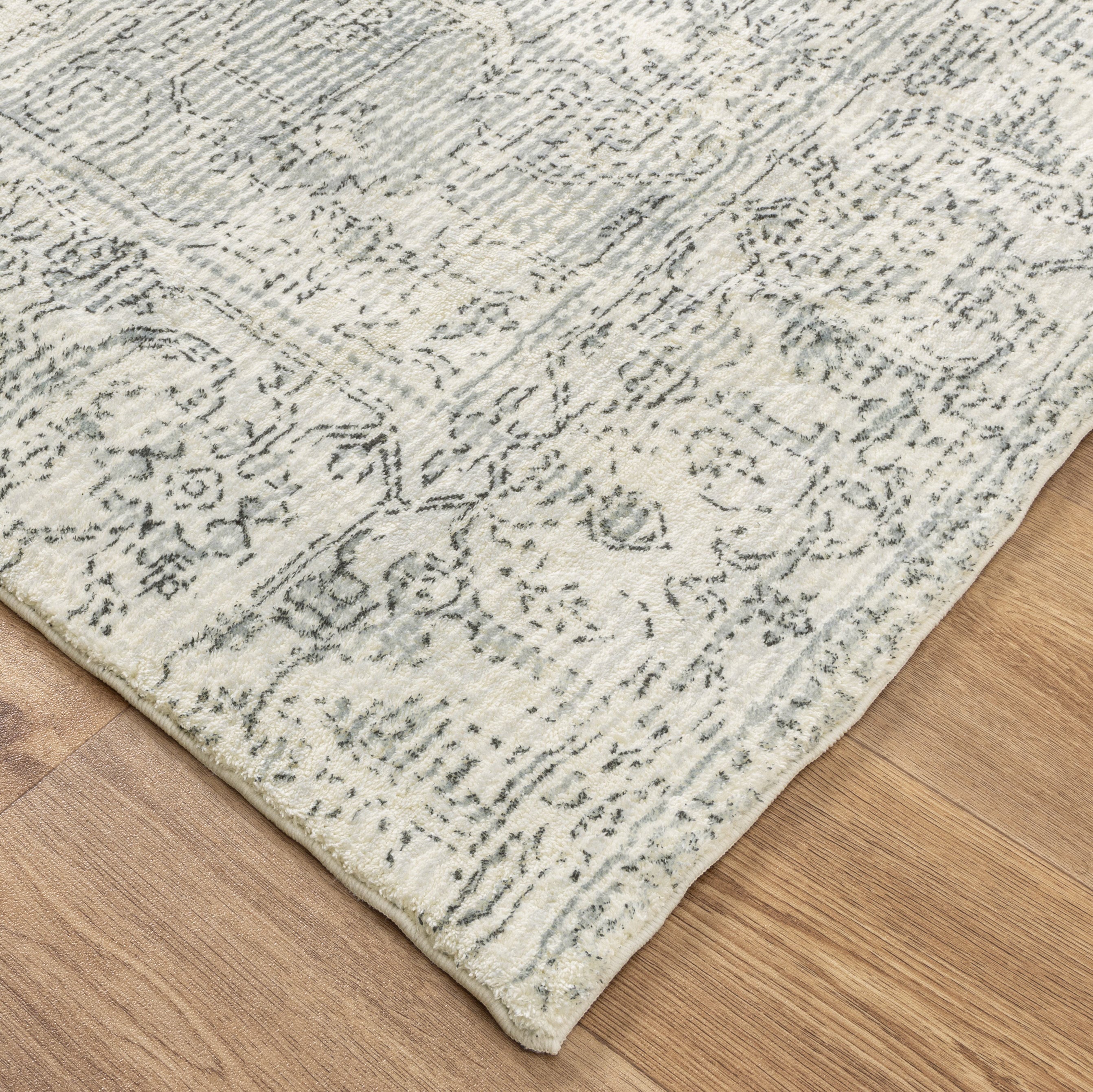 Cloud Distressed Medallion Cream Blue Washable Rug